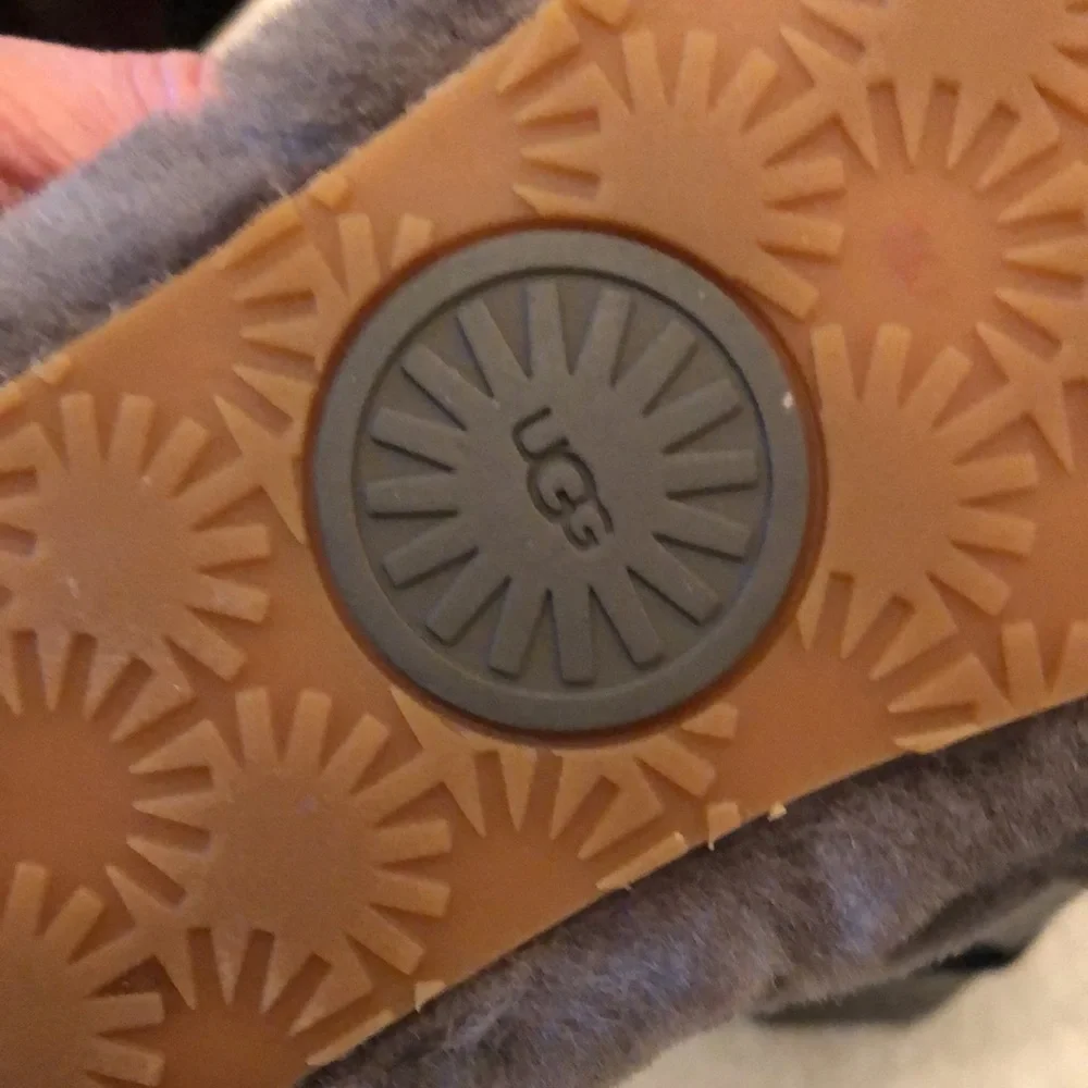 UGG WINTER SANDAL WOMENS SIZE 8 - Picture 15 of 15